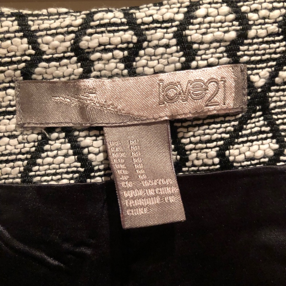 Love21 short